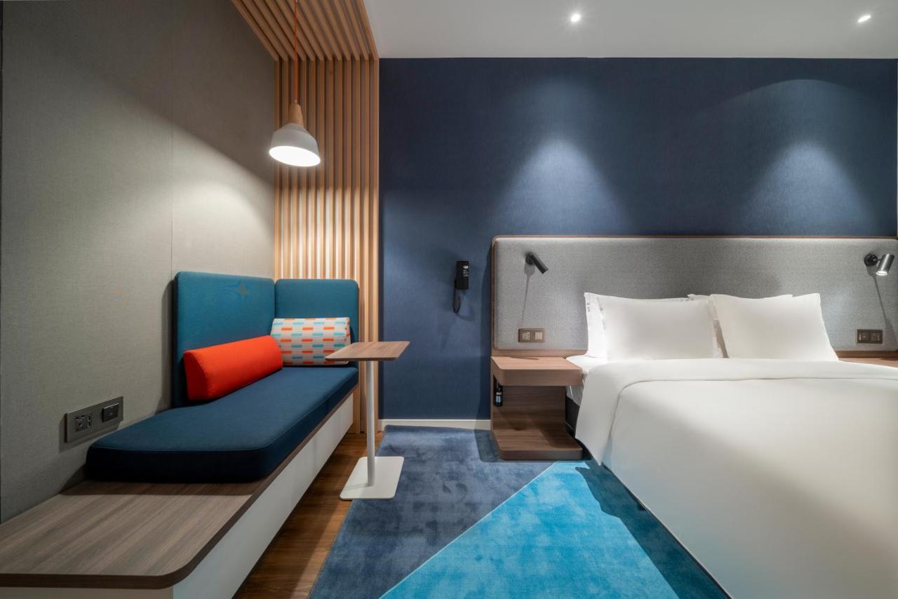 Holiday Inn Express Zhuhai Gongbei By Ihg Exteriér fotografie