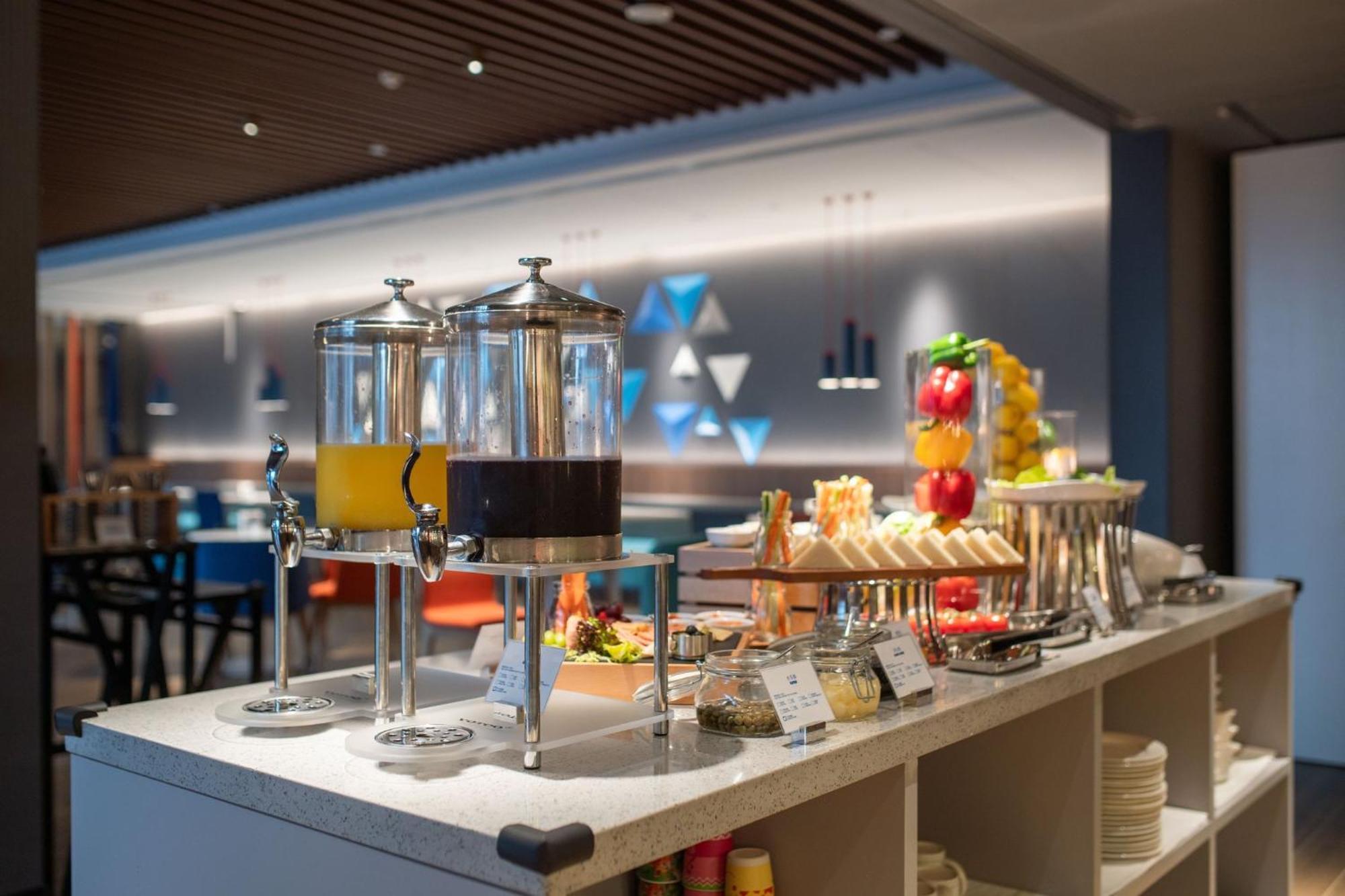 Holiday Inn Express Zhuhai Gongbei By Ihg Exteriér fotografie
